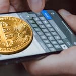 Nun aber wirklich: Kryptowährungen im Einzelhandel smartphone blockchain bitcoin