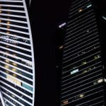 Binance Review: Der Riese, der sich verstecken kann buerotuerme dunkel nacht binance